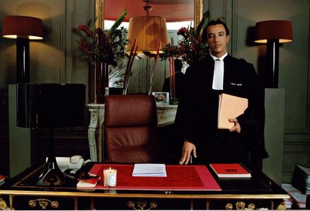 Maître Karim Achoui dansson cabinet d'avocat